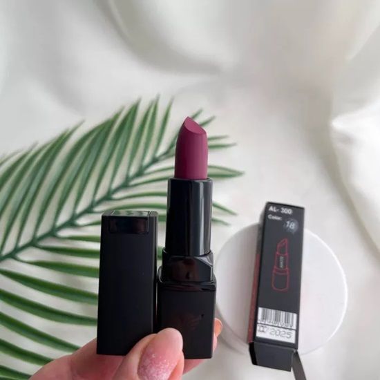 Матова помада для губ Alex Horse  AL-300 (№18)