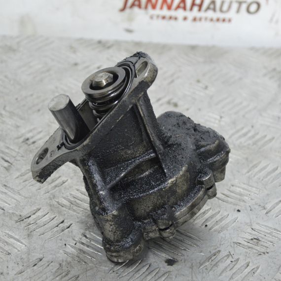 Вакуумний насос 2.5 TDI Volkswagen Transporter T4 1990-2003 Насос вакуумний Фольксваген т4 074145100A | Зображення 1