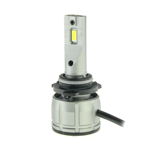 LED лампа CYCLONE LED 9006 6000K type 38