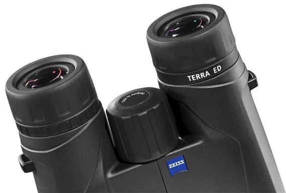 Бинокль Zeiss Terra ED 10х32 Black-Black Тактический бинокль Бинокль для военных Бинокль | Зображення 2