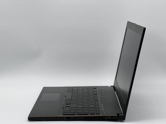 Игровой ноутбук Б-класс Asus ROG GU501GM-BI7N8 / 15.6" (1920x1080) IPS / Intel Core i7-8750H (6 (12) ядра по 2.2 - 4.1 GHz) / 16 GB DDR4 / 480 GB SSD / nVidia GeForce GTX 1060, 6 GB GDDR5, 192-bit / WebCam б/у | Зображення 3