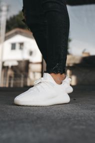 Кросовки Yeezy Boost 350 v2 0320