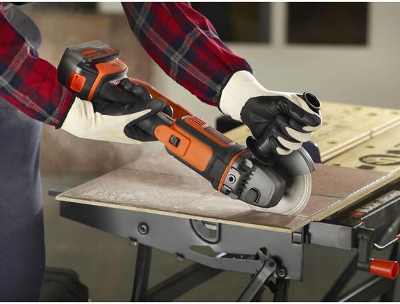 Шліфмашина кутова - болгарка акумуляторна BLACK+DECKER BCG720M1 | Зображення 6