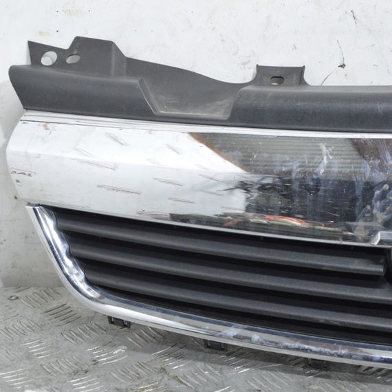 Решітка бампера Opel Zafira B 2005-2008 Решітка радіатора Опель Зафіра Б 13157590 321228108 | Зображення 1