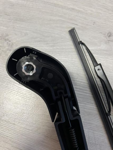 Volvo V50 (від 2003-) задній двірник склоочисник у зборі (щітка+тримач), Вольво В50 | Зображення 2