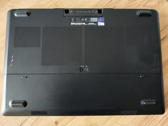 Ігровий Ноутбук Dell Precision 7710 / 17.3  IPS / i7 6820HQ / 8Gb / HDD500 / R9 M375X | Зображення 5