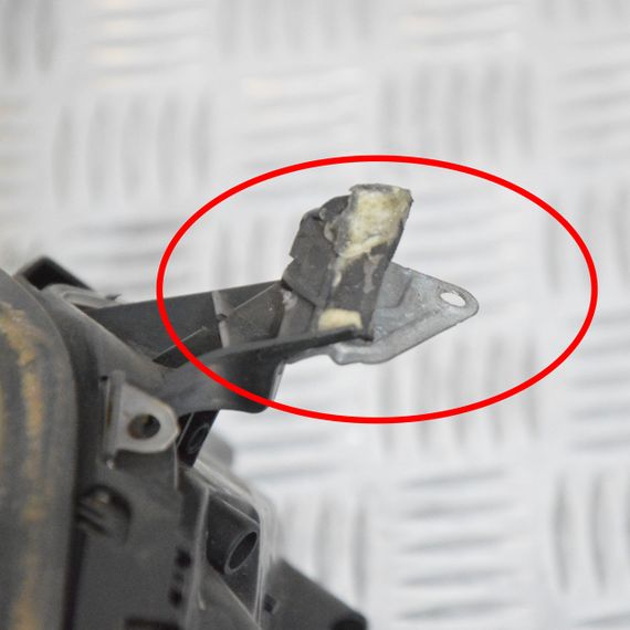 Фара ліва bi-xenon Opel Vectra C 2000-2005 дорестайл Фара передня ліва біксенон Опель Вектра Ц 15987100 | Зображення 3