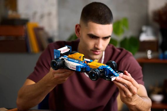 Конструктор LEGO Icons Williams Racing FW14B і Найджел Менселл 10353 | Зображення 9