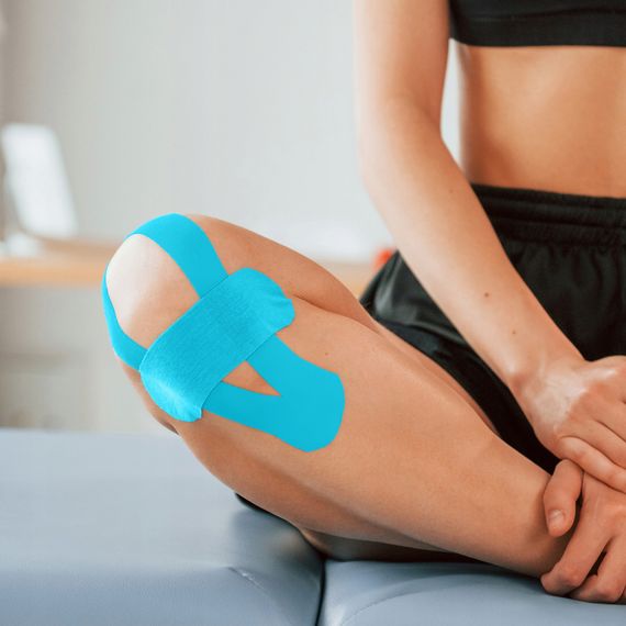 Стрічка кінезіологічна (кінезіо тейп) 4FIZJO 7.5 см x 5 м 4FJ0548 Sky Blue (P-5907739318909) | Зображення 4