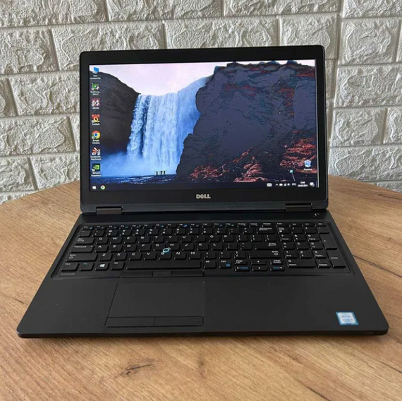 Ноутбук Dell Latitude 5580 HD i7 7600U 8GB HDD 500GB Nvidia 930MX Б/В