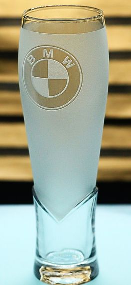 Пивний крафтовий келих 440 мл з гравіюванням БМВ BMW подарунок для автолюбителя  кухоль для пива з логотипом авто | Зображення 2