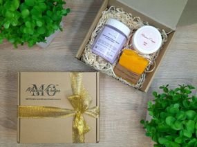 Набір натуральної косметики "Мильна історія": Сіль для ванни, скраб для тіла, мило з нуля