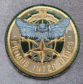 Шеврон Primus Inter Pares (пиксель)