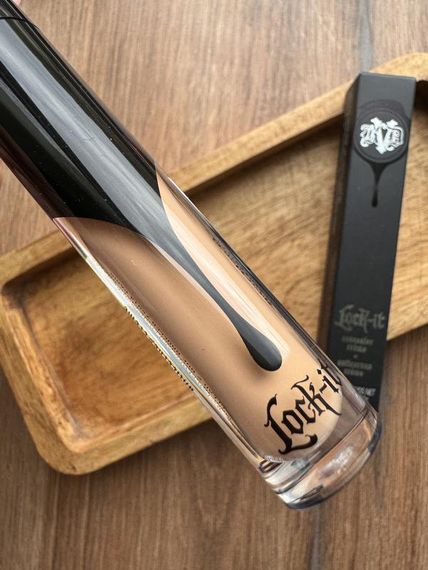 Кремовый консиллер Kat Von D Lock-it Concealer Crème - M19 cool (6.5 ml) | Зображення 1