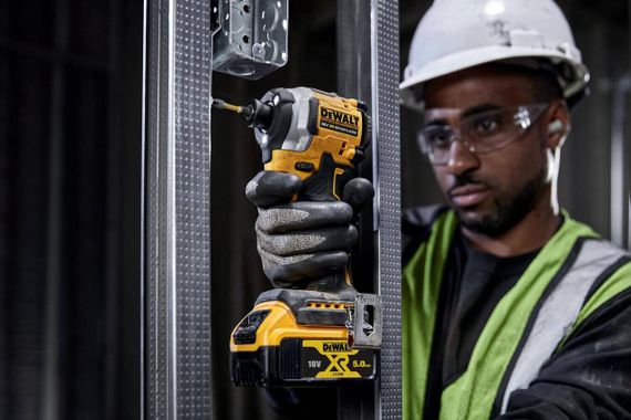 Шуруповерт ударный аккумуляторный бесщёточный 206Нм DeWALT DCF850P2T | Зображення 8