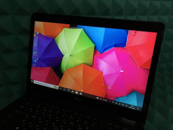 Ультрабук Б-класс Dell Latitude E7470 / 14" (2560x1440) IPS Touch / Intel Core i7-6600U (2 (4) ядра по 2.6 - 3.4 GHz) / 8 GB DDR4 / 256 GB SSD / Intel HD Graphics 520 / WebCam / HDMI / Windows 10 б/у | Зображення 2