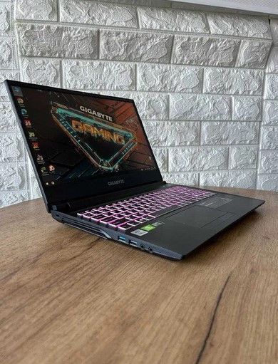 Ноутбук Gigabyte G5 KC 15.6" FHD IPS 144Hz i5 10500H 16Gb SSD 512Gb RTX 3060  Б/У | Зображення 5