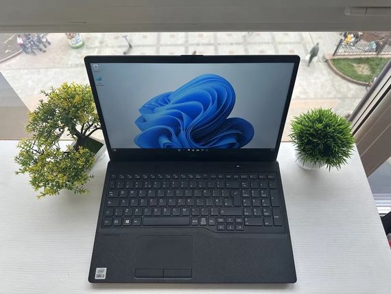 Ультрабук Fujitsuh 15.6” FHD+ 8/128 Gb SSD + Core i3 10 TG  Б/В | Зображення 3