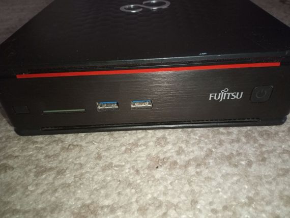 Неттоп Б-класс Fujitsu Esprimo Q920 USFF / Intel Core i5-4590T (4 ядра по 2.0 - 3.0 GHz) / 4 GB DDR3 / 120 GB SSD / Intel HD Graphics 4600 б/у | Зображення 3