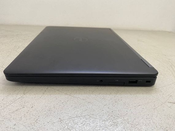 Ультрабук Dell Latitude E5470 / 14" (1366x768) TN / Intel Core i5-6300U (2 (4) ядра по 2.4 - 3.0 GHz) / 8 GB DDR4 / 128 GB SSD / Intel HD Graphics 520 / WebCam б/в | Зображення 3