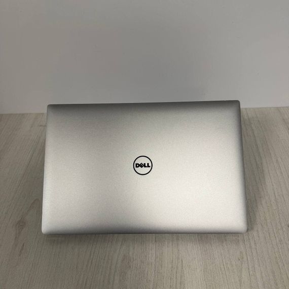 Ігровий ноутбук Б-клас Dell XPS 15 9560 / 15.6" (3840x2160) IPS Touch / Intel Core i7-7700HQ (4 (8) ядра по 2.8 - 3.8 GHz) / 8 GB DDR4 / 256 GB SSD / nVidia GeForce GTX 1050, 4 GB GDDR5, 128-bit / WebCam б/в | Зображення 7