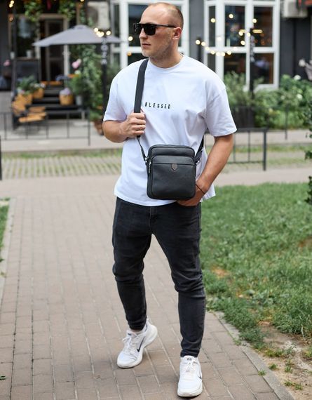 Чоловіча шкіряна сумка-барсетка 24х20х8, компактна сумочка на плече для чоловіка, наплічний месенджер, чорна | Зображення 3