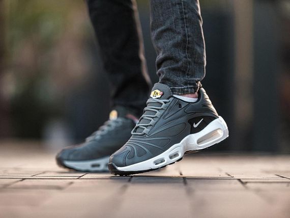 Кросівки Nike Air Max Plus TN Grey | Зображення 5