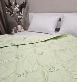 Ковдра двоспальна стьобана зимова з бамбукового волокна Leri Max 21532 175х210 см салатова