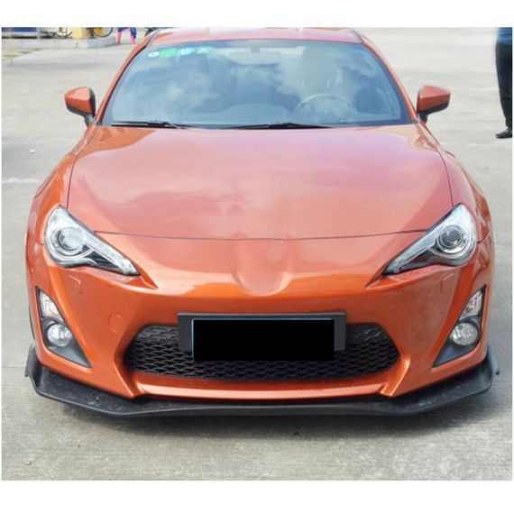 Накладка на передній бампер Lip V3 (Карбон) для Toyota GT86 2011- рр | Зображення 1