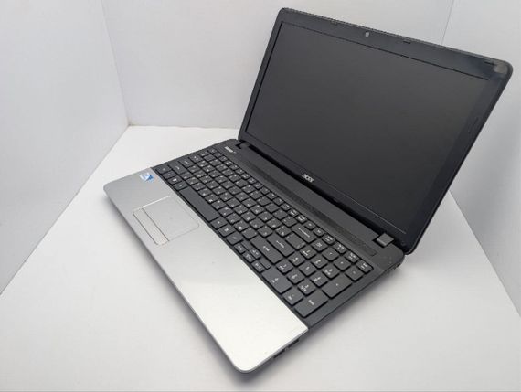 Ноутбук Б-класс Acer Aspire E1-531 / 15.6" (1366x768) TN / Intel Pentium B960 (2 ядра по 2.2 GHz) / 8 GB DDR3 / 500 GB HDD / Intel HD Graphics / WebCam / DVD-ROM / АКБ не держит б/у | Зображення 4