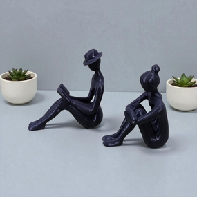 Декоративні фігурки дівчата з книгою чорний МЕСКАН (214038)