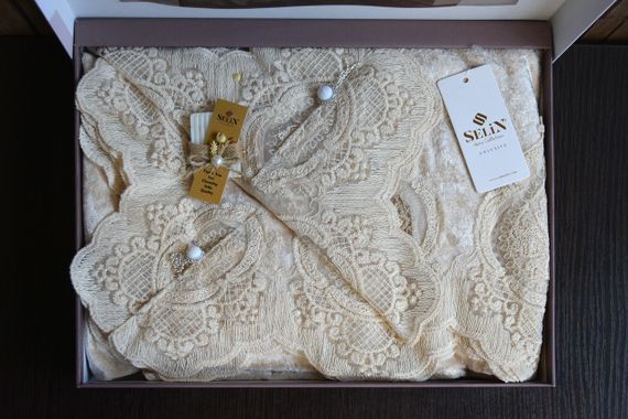 Велюрова скатертина Selin Meltem 160х300 Бежевий | Зображення 3