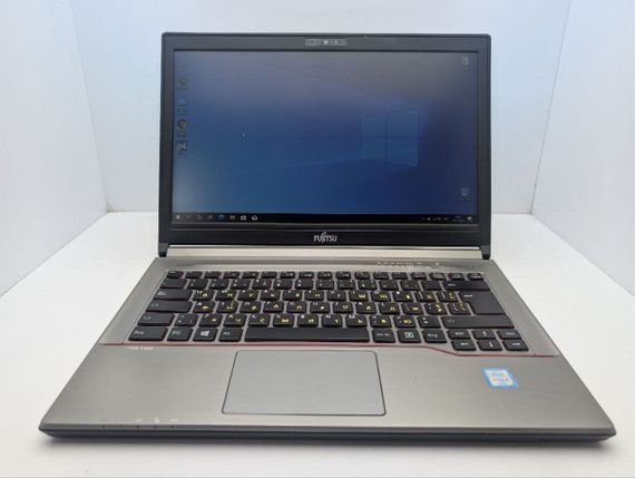 Ноутбук Fujitsu LifeBook E746 / 14" (1366x768) TN / Intel Core i5-6200U (2 (4) ядра по 2.3 - 2.8 GHz) / 8 GB DDR4 / 128 GB SSD / Intel HD Graphics 520 / WebCam б/у | Зображення 1