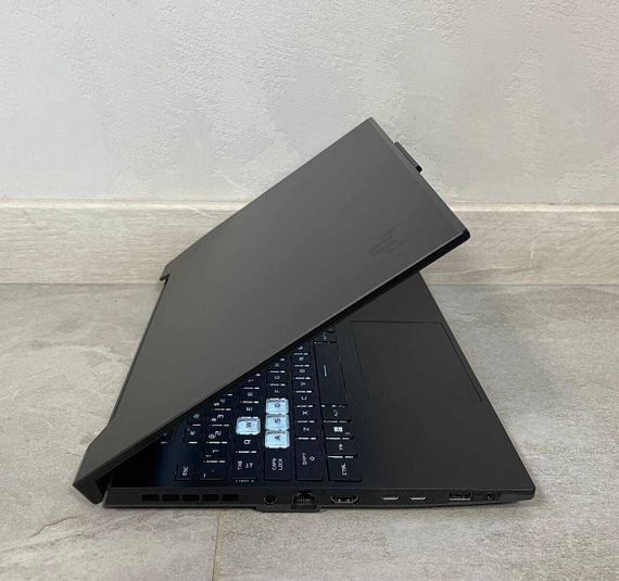 Игровой ноутбук Asus TUF Gaming F15 FX517Z / 15.6" (1920x1080) IPS / Intel Core i7-12650H (10 (16) ядер по 3.5 - 4.7 GHz) / 16 GB DDR5 / 512 GB SSD / nVidia GeForce RTX 3070, 8 GB GDDR6, 256-bit / WebCam б/у | Зображення 2