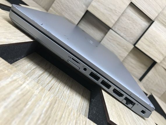 Ультрабук Б-класс Dell Latitude 5410 / 14" (1920x1080) IPS Touch / Intel Core i5-10210U (4 (8) ядра по 1.6 - 4.2 GHz) / 8 GB DDR4 / 256 GB SSD M.2 / Intel UHD Graphics / WebCam / USB 3.1 / HDMI / Windows 10 б/у | Зображення 5