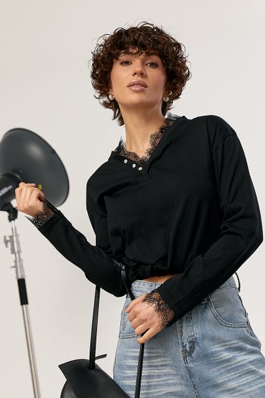 Вільний лонгслів з мереживом - чорний цвет, ONE SIZE (є розміри)