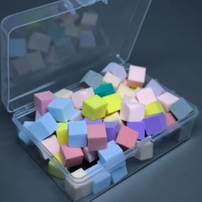 Спонж для градиента (1 х 1 х 1 см) 100шт в боксе