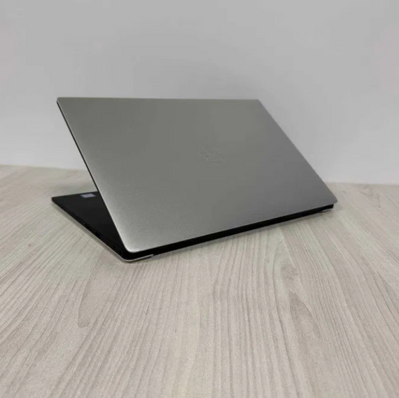 Ноутбук Dell XPS 9570 FHD i5-8300H 8GB SSD 256GB GTX 1050 Б/В | Зображення 4