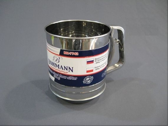 Кружка-сито для просіювання борошна Bohmann BH-7742, з нержавіючої сталі, 600 гр., зручна і практична | Зображення 3