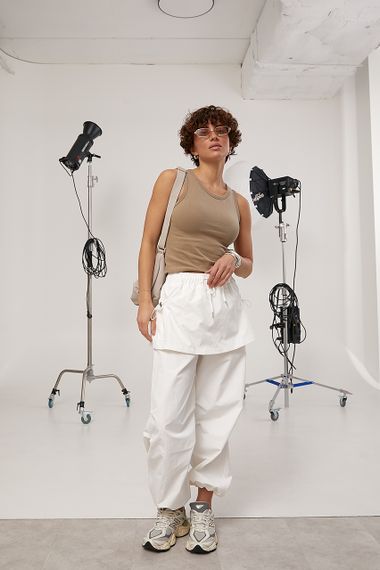 Жіночі штани з плащівки зі спідницею - молочний цвет, ONE SIZE (є розміри) | Зображення 2