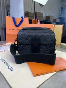 Сумка месенджер Louis Vuitton S-LOCK чорний чоловічий c808