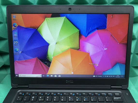 Ноутбук Dell Latitude 5490 / 14" (1920x1080) IPS / Intel Core i5-8250U (4 (8) ядра по 1.6 - 3.4 GHz) / 8 GB DDR4 / 256 GB SSD / Intel UHD Graphics 620 / WebCam / USB 3.1 / HDMI / Windows 10 б/у | Зображення 2