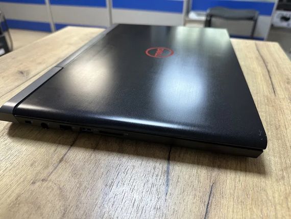 Ноутбук Dell 7577 15.6" FHD IPS i7 7700HQ/16Gb/SSD+HDD/GTX 1060 -6Gb  Б/В | Зображення 5