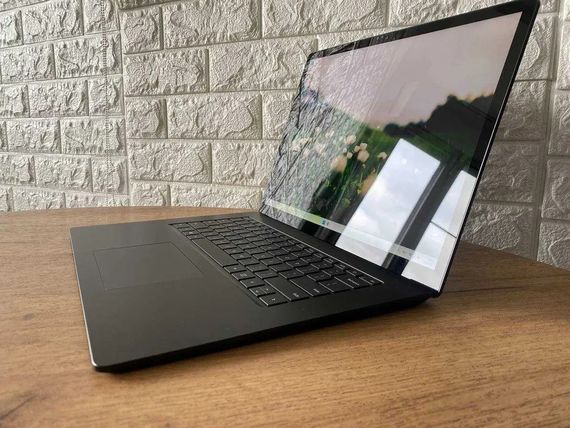 Ноутбук  Сенсорний Microsoft Surface Laptop 4 15.0"IPS i7 1185G7 16Gb SSD 512Gb Б/У | Зображення 1