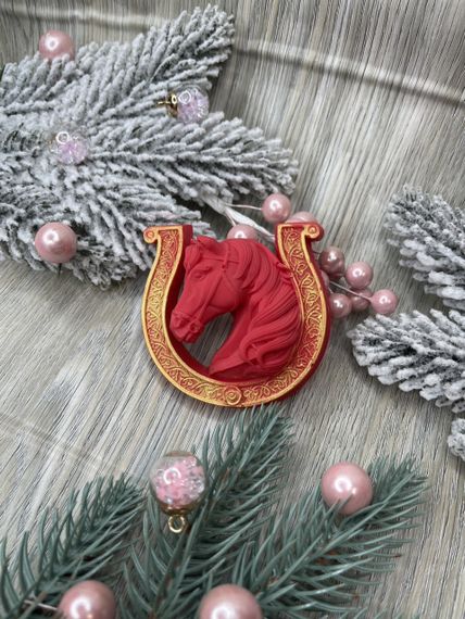 Мило ручної роботи «Підкова з конем» (40 г), новорічний сувенір | Зображення 8