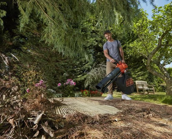 Садовий пилосос акумуляторний BLACK+DECKER з АКБ та ЗП BCBLV3625L1 | Зображення 4