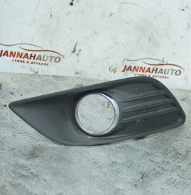 Рамка протитуманної фари ліва Ford Focus II 2008-2010 Решітка фари птф ліва Форд Фокус 2 8M51R19953AE