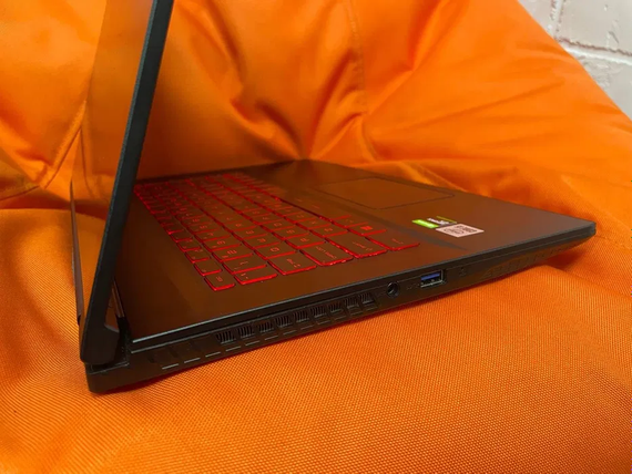 Ігровий ноутбук MSI GF63 FHD|i5-10400H|8GB|SSD256GB|GTX1650-4GB | Зображення 2