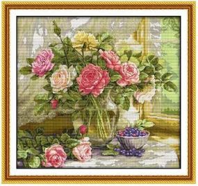 Набір для вишивання за нанесеною на канву схемою "Blueberryes and Vase". AIDA 14CT printed 61*57 см