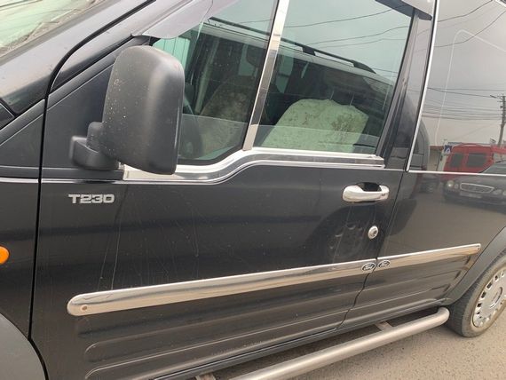 Зовнішня окантовка вікон (2 шт., нерж.) Carmos - Турецька сталь для Ford Connect 2002-2006 рр | Зображення 6